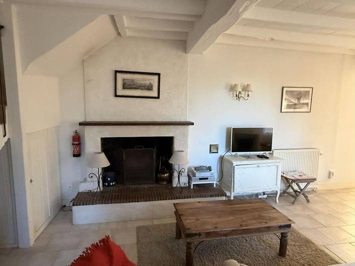 Location de vacances pour 6 personnes, avec piscine et jardin, adapté aux familles à Saint-Palais-du-Né - 2