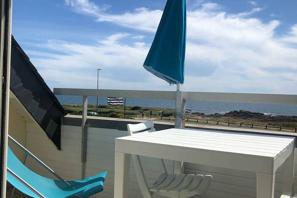 Appartement entier, Piriac Sur Mer  Grand T2 pleine Face Mer Terrasse Wifi haut débit in Piriac-sur-Mer, Côte d'Amour