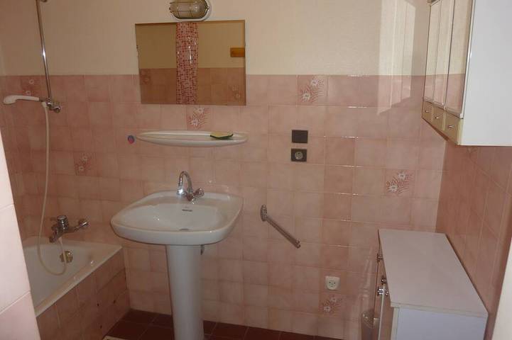 Gîte pour 5 personnes, avec balcon et piscine, animaux acceptés à Thônes - 3