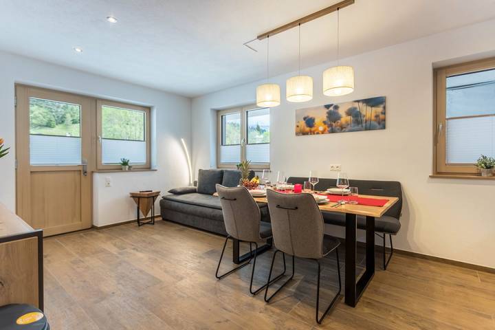 Geheel appartement, Vakantiewoning 'Dorfblick' met bergzicht, gemeenschappelijke tuin en wifi in Auffach, Wildschönau