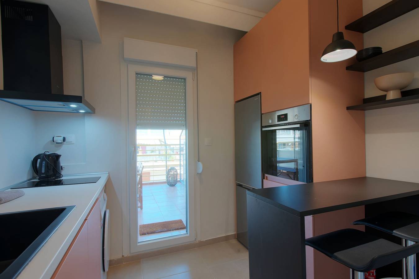 New Cozy Apt with Balcony close to Analipsi Metro, foto 11