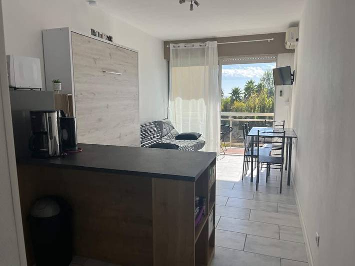 Entire holiday apartment, Nice studio near beach in Valras-Plage, Mediterranean Coast (France)
