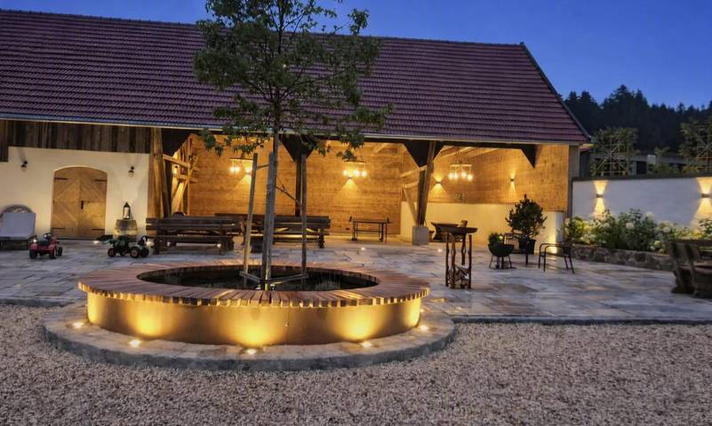 Appartement de vacances pour 15 personnes, avec jacuzzi et terrasse ainsi que balcon/terrasse et sauna, adapté aux familles - 1