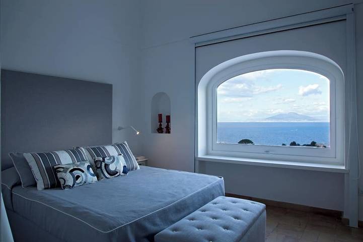 Ferienhaus für 7 Personen, mit Balkon und Whirlpool sowie Garten in Capri - 2