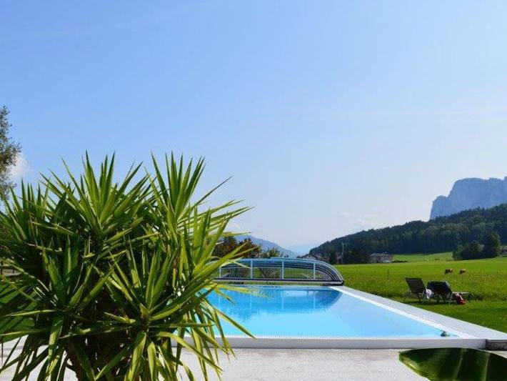 Ferienwohnung für 3 Personen, mit Ausblick und Pool sowie Balkon und Garten am Mondsee - 2