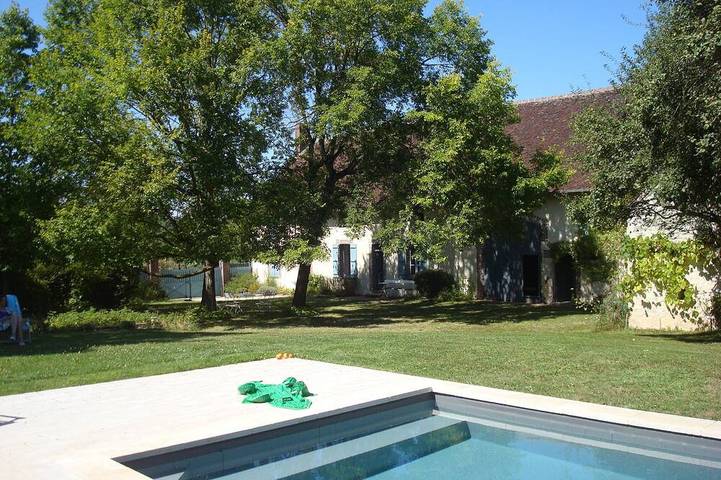 Location de vacances pour 10 personnes, avec Piscine à Saint-Maurice-le-Vieil