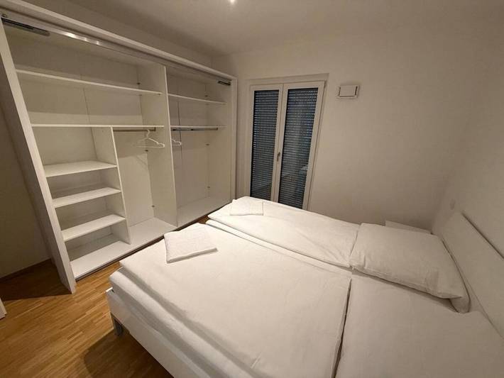 Ferienwohnung für 6 Personen, mit Sauna und Balkon sowie Ausblick in Frankfurt - 3