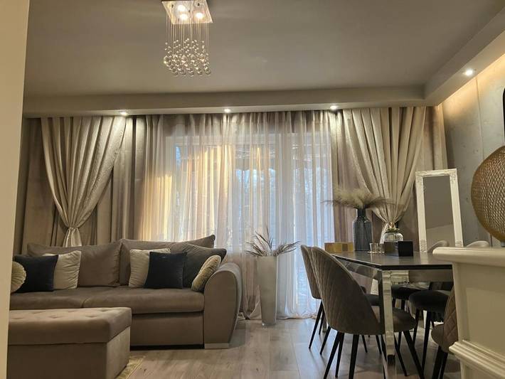 Ferienwohnung für 6 Personen, mit Balkon und Terrasse sowie Garten und Ausblick