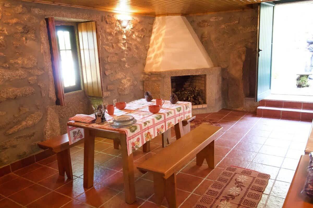 Casa de férias para 2 pessoas com jardim in Macieira de Alcoba, Préstimo e Macieira de Alcoba