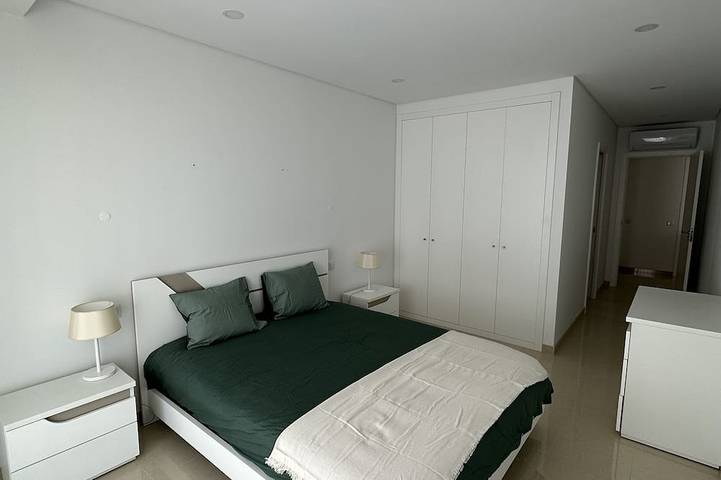 Ganze Wohnung, Wohnung mit 2 Schlafzimmern 100 Meter vom Strand / Neu in Quarteira, Faro Distrikt