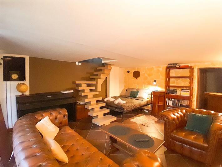 Location de vacances pour 6 personnes, avec jardin ainsi que vue et terrasse à Houilles - 3