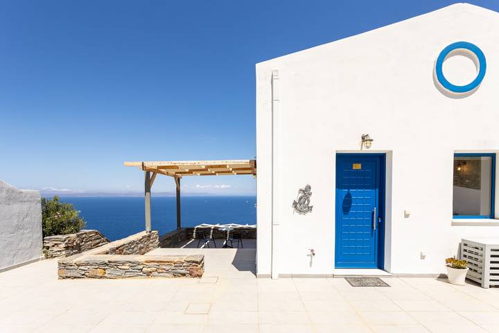 Location de vacances pour 6 personnes, avec piscine et balcon/terrasse dans Kea - 2