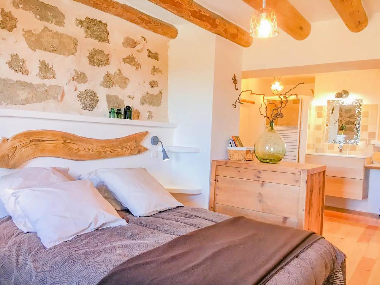 Gîte de France 12 personnes in Les Laubies, Région de Mende