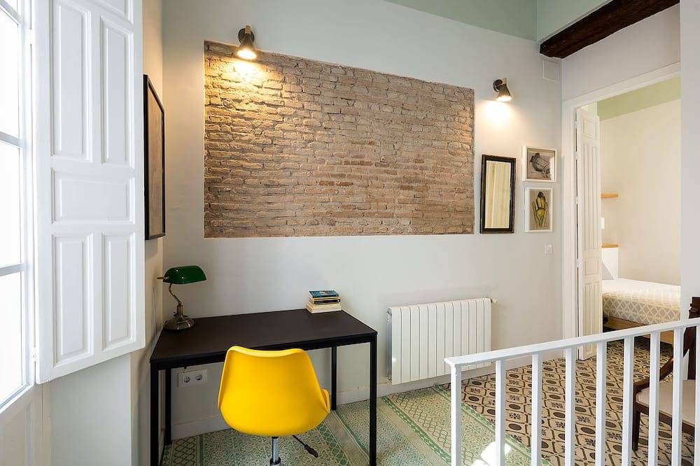Ganze Wohnung, Rodrigo Triana 3. Duplex mit 2 Schlafzimmer, 2 Bäder, Terrasse und Gemeinschaftsterrasse in Central Seville, Sevilla