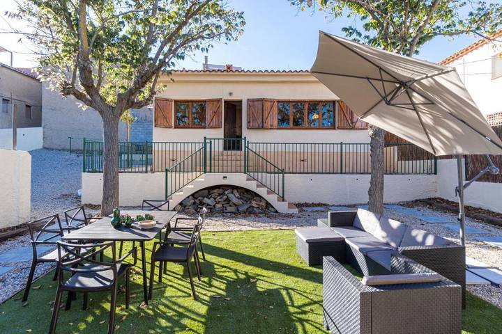 Apartamento de vacaciones para 6 personas, con Terraza además de Jardín y Piscina en Priorat