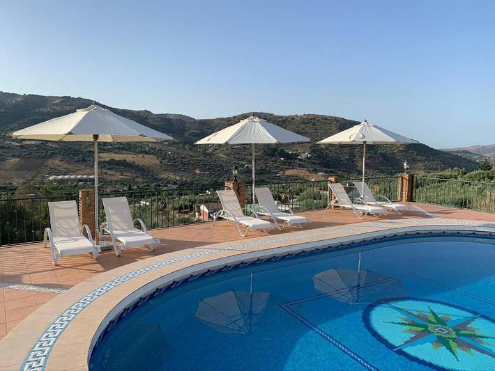 Chambre d’hôte pour 2 personnes, avec Terrasse et Jardin ainsi que Piscine et Vue à Alcaucín - 2