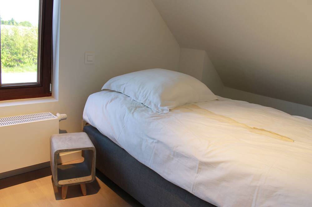 Romantic cottage in the Flemish Ardennes. Private garden and beautiful views in Etikhove, Maarkedal