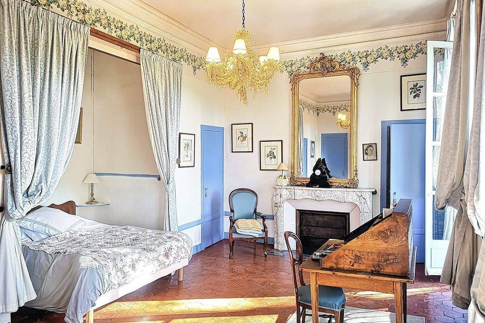 Château de Rouvignac ist ein wunderbares Haus in der Languedoc in Cazouls-lès-Béziers, Mittelmeerküste (Frankreich)