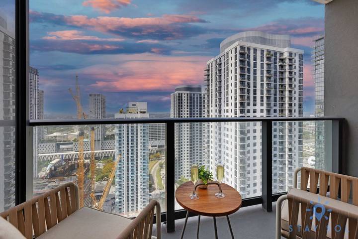 Appartamento per 2 persone, con balcone e piscina, adatto a famiglie con bambini in Miami