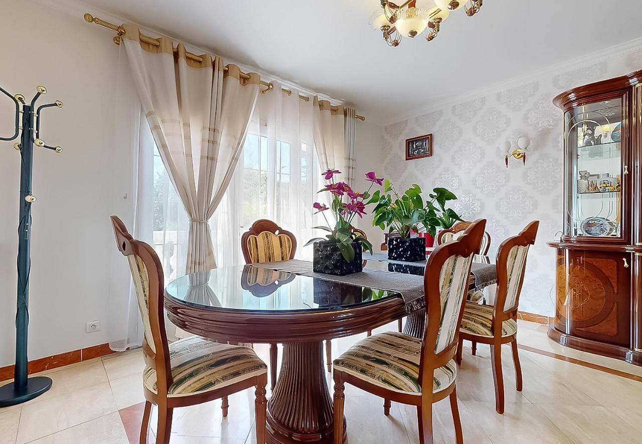 Villa in Le Blanc-Mesnil, Seine-Saint-Denis