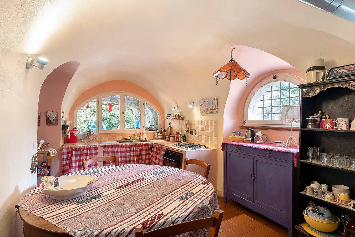 Ferienhaus 'Piccolo Angolo di Paradiso' mit privater Terrasse, Garten und Wlan in Taggia (stadt), Taggia