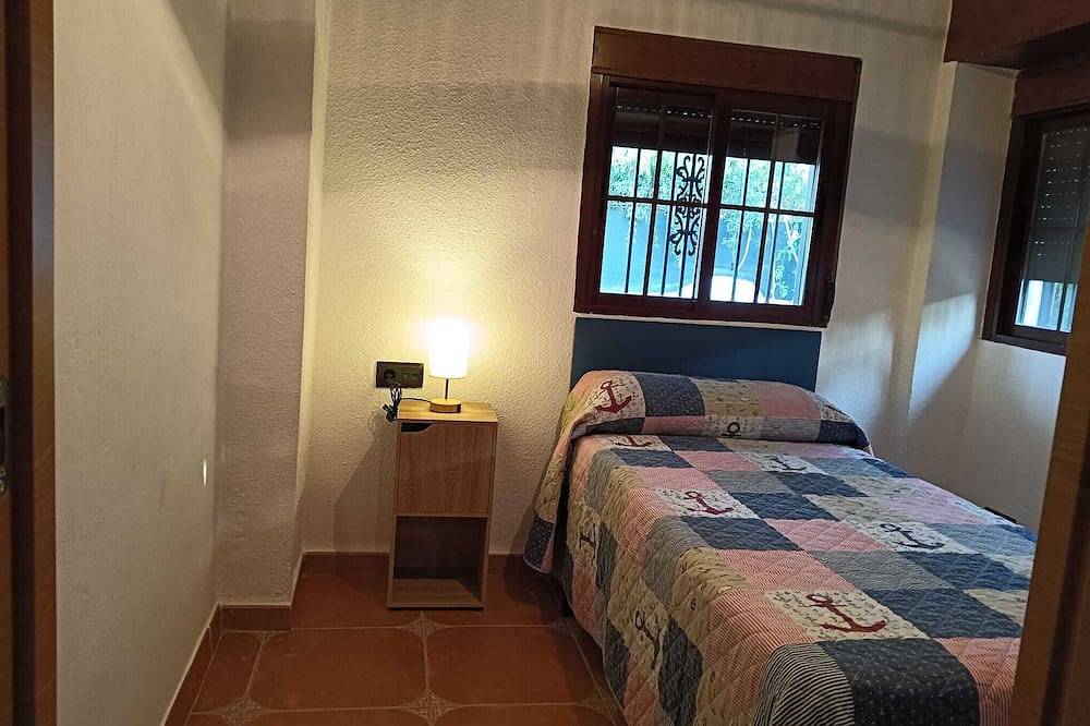 Casa Marquesa con piscina privada al lado de la playa (apto para mascotas ) in Punta Umbría, Costa de la Luz
