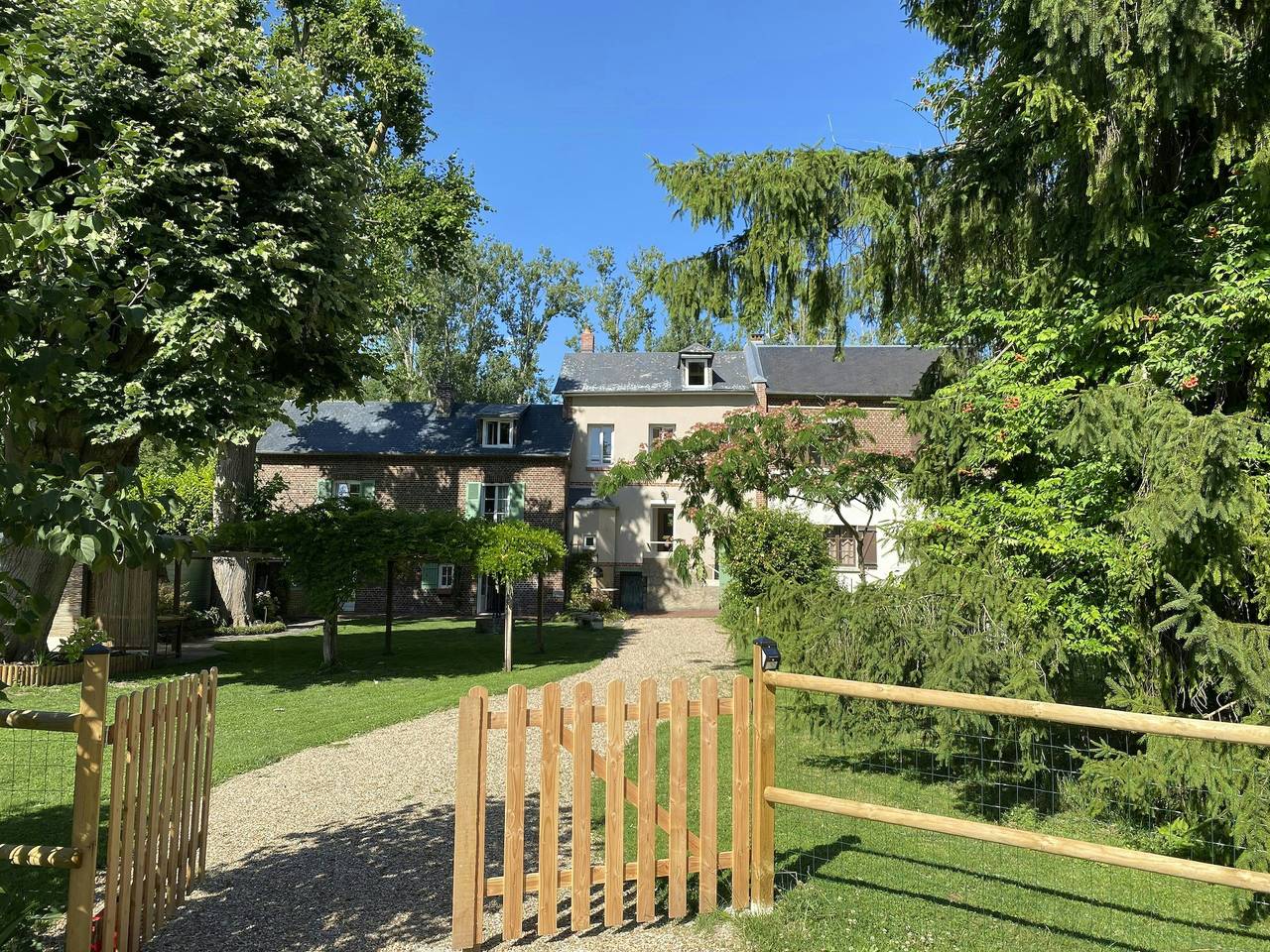 Maison de charme au bord de la Seine en Normandie in Poses (homonymie), Région de Les Andelys