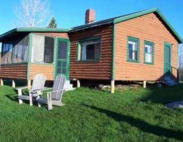 Log Cabin for 6 People in Maine, USA, Photo 1