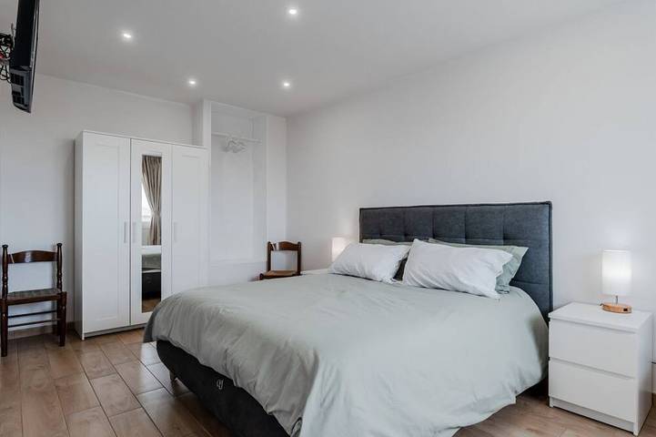 Appartamento intero, GuestHost - Catania Skyview Terrace Urban Escape in Catania, Catania e dintorni