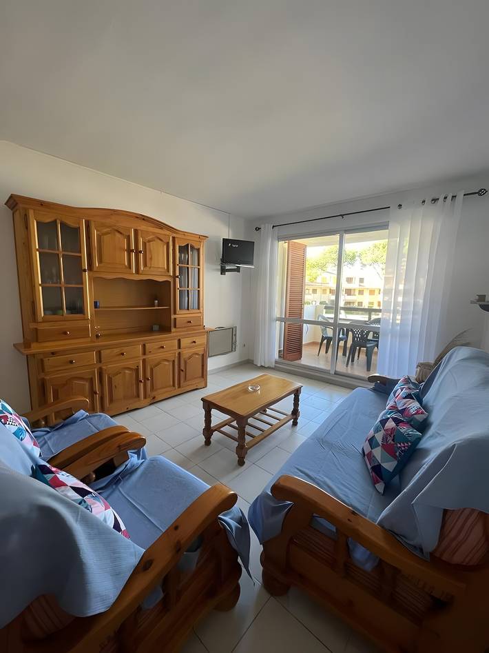 Appartement entier, Appartement 'Residencial Alcanar Costa' avec vue sur la mer, piscine partagée et terrasse privée in Platja Fonda (Terres de l'Ebre), Alcanar