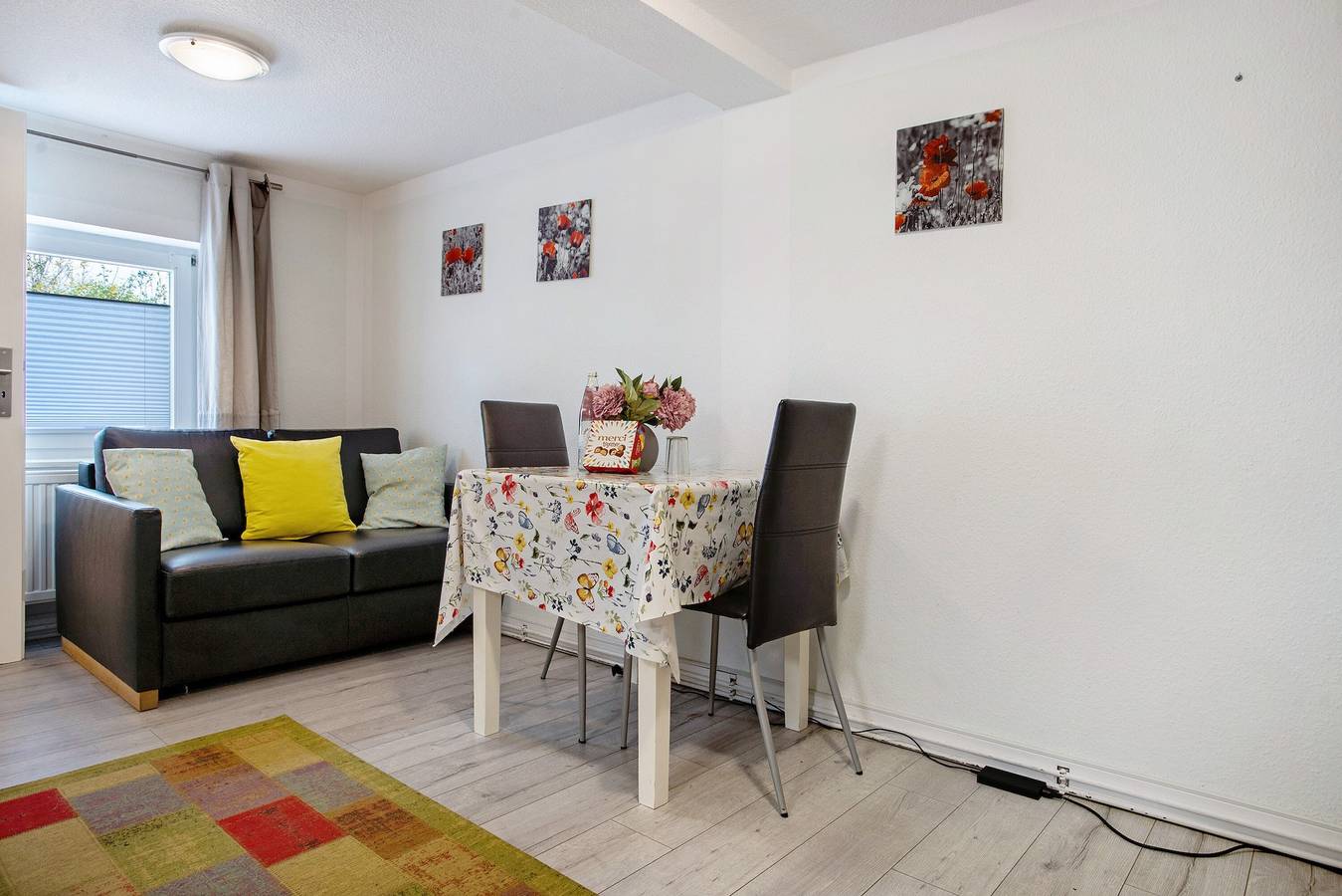Ganze Wohnung, Ferienwohnung 'Bäckerhus - Ferienwohnung 2' mit Privatterrasse, Gemeinschaftsgarten und Wi-Fi in Wiek, Rügen