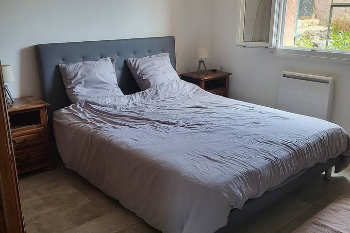 Quiet house with pool 🌳 ideal family 4 persons in Saint-Cézaire-sur-Siagne, Cannes und Umgebung