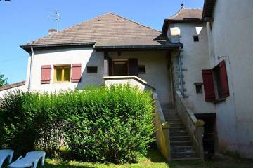 Gîte pour 4 personnes, avec piscine et jacuzzi dans Saône-et-Loire