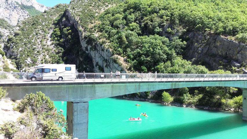Camping für 4 Personen, mit Terrasse, mit Haustier in der Verdonschlucht - 4