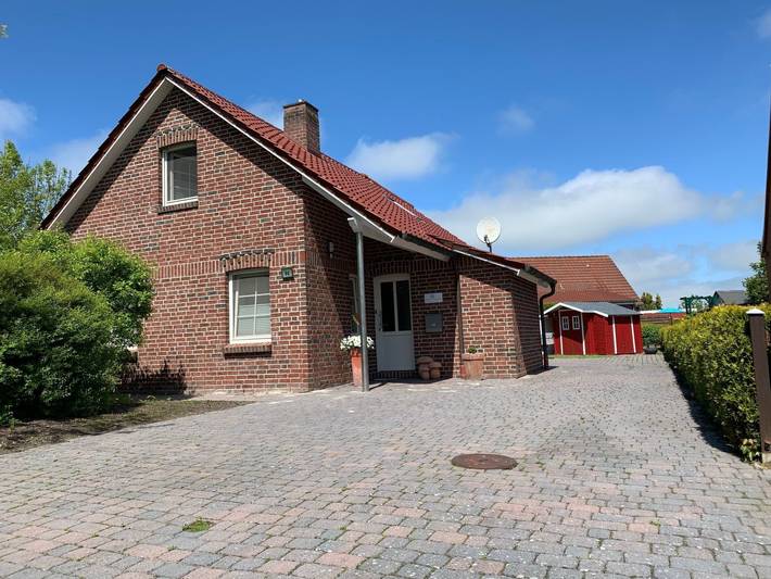 Ferienhaus für 6 Personen, mit Terrasse und Garten in Hamswehrum