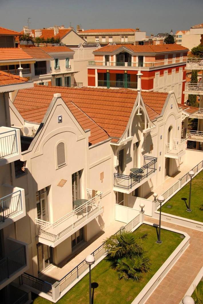 Appart’hôtel pour 3 personnes, avec Jacuzzi ainsi que Jardin et Vue