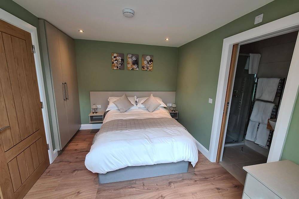 Ganze Wohnung, 💚Perfect Luxury 2 bedroom, 3 bathroom apartment. 5 star reviews, laundry. in Cork, County Cork