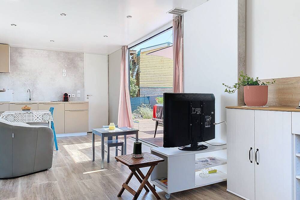 New mobile-home rental in Rocbaron Comfort, natureand relaxation in Rocbaron, Mediterranean Coast (France)