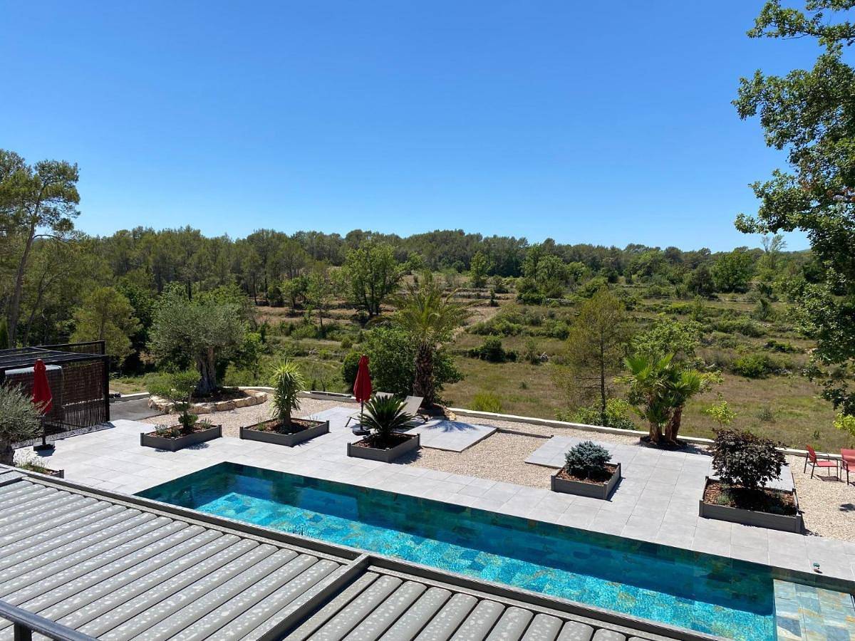 Double Room with Private Bathroom in Saint-Paul-en-Forêt, Région de Draguignan