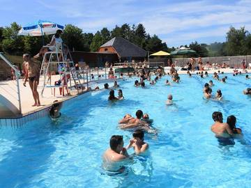 Bungalow für 4 Personen, mit Whirlpool in der Auvergne