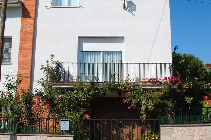 Holiday home for 11 people, with garden and balcony, with pets - 1