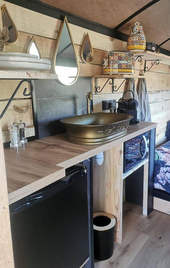 Roulotte cosy avec bain nordique - Vosges in Saulcy-sur-Meurthe, Saint-Dié-des-Vosges