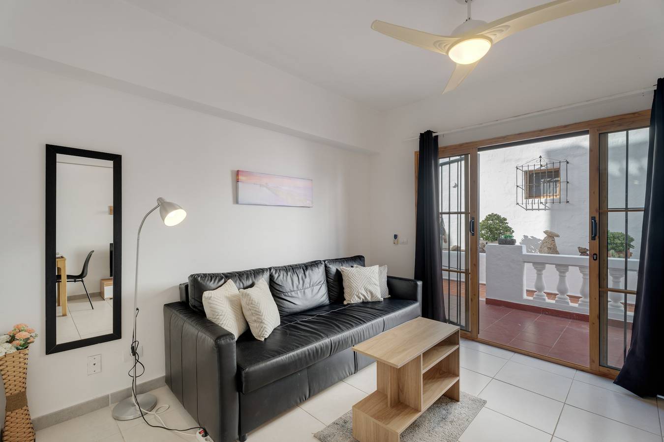 Entire apartment, One-Bedroom Apartment in Los Cristianos in Los Cristianos, Arona