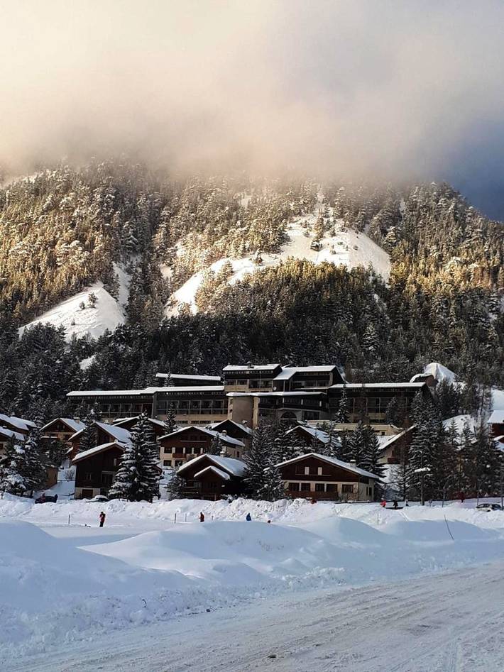 Parc de vacances pour 5 personnes, avec jardin, adapté aux familles à Ceillac - 2