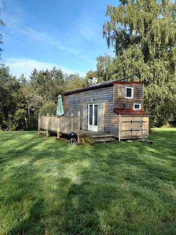 Gîte pour 5 personnes, avec jardin ainsi que vue et vue sur le lac, animaux acceptés à Beulotte-Saint-Laurent