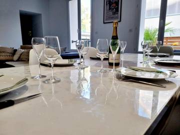 Location de vacances pour 8 personnes, avec terrasse, animaux acceptés à Ay (Marne)