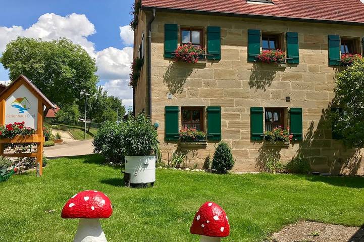 Ferienwohnung für 2 Personen, mit Garten und Balkon sowie Sauna - 1