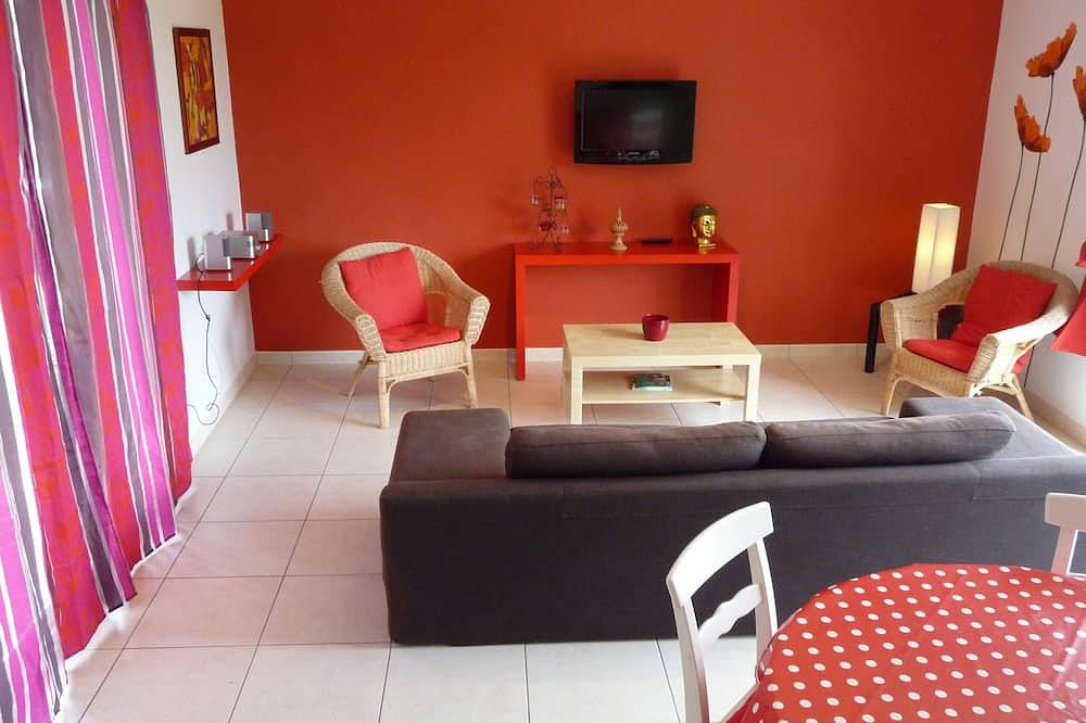 'Le Cerisier' Villa for 2/5 people Mas des Micocouliers in Montagnac, Côte d'Améthyste