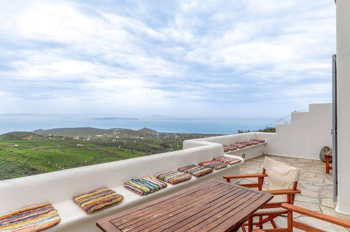 Holiday rental for 8 people, with Balcony and Garden in Tinos
