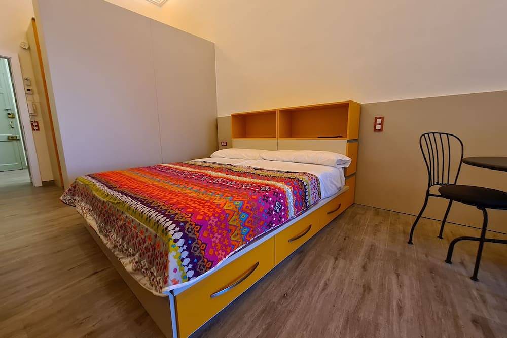 Apartamento entero, Apartaments Vicus 3, con vistas de la Plaza Mayor de Vic in Vich, Osona